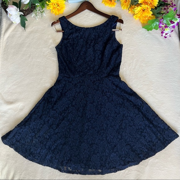 🗣SOLD🗣 HP!!🎖🎖Speechless Navy Blue Lace Sleeveless Fit&Flare Dress SizeL - Picture 6 of 16
